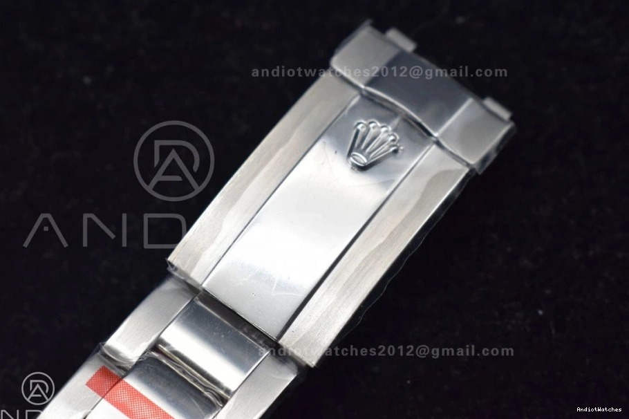 SS Skydweller Best Edition A23J Bracelet 1112 TWF Black on Snug Dial SS 0817